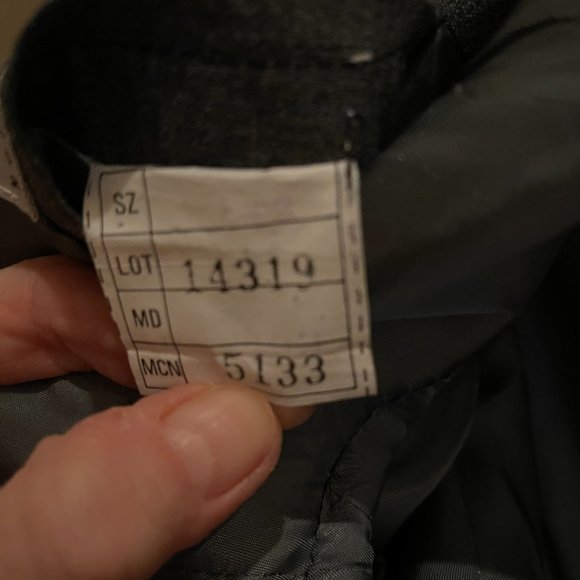 Phillipe Gabriel Designer Collection Charcoal with Pinstripes 42L - Picture 5 of 10